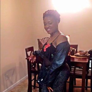 💗Meet The Seller💗